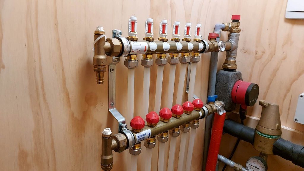 Pipes with valves
